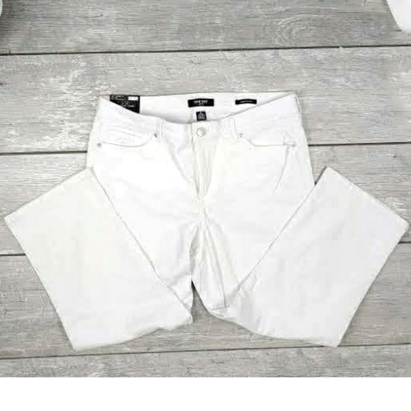NWT-Nine West White Crystal Stretch Capri Jeans - Picture 7 of 9